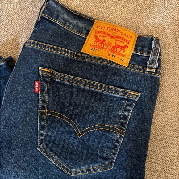 Levi's 511 Jeans - Picture 2 of 3